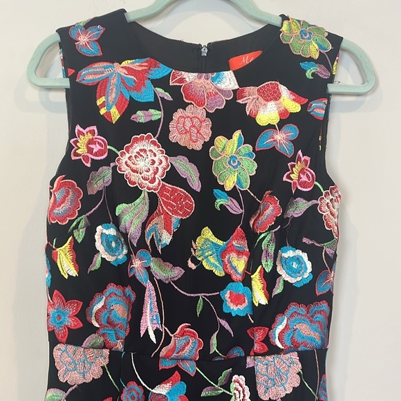 Monique Lhuillier Sonya Like New Dress Black Floral Embroidered Colorful Midi - Picture 5 of 13